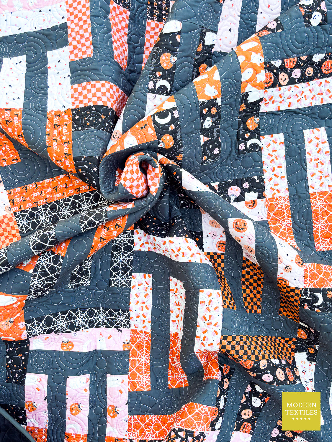 Cake Weave - Throw Quilt