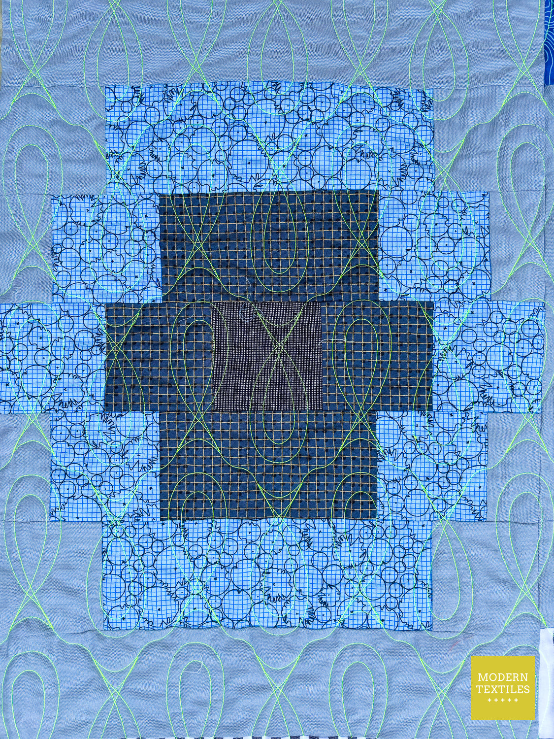 Quilty Beads Throw Quilt – Modern, Colorful & Kid-Friendly
