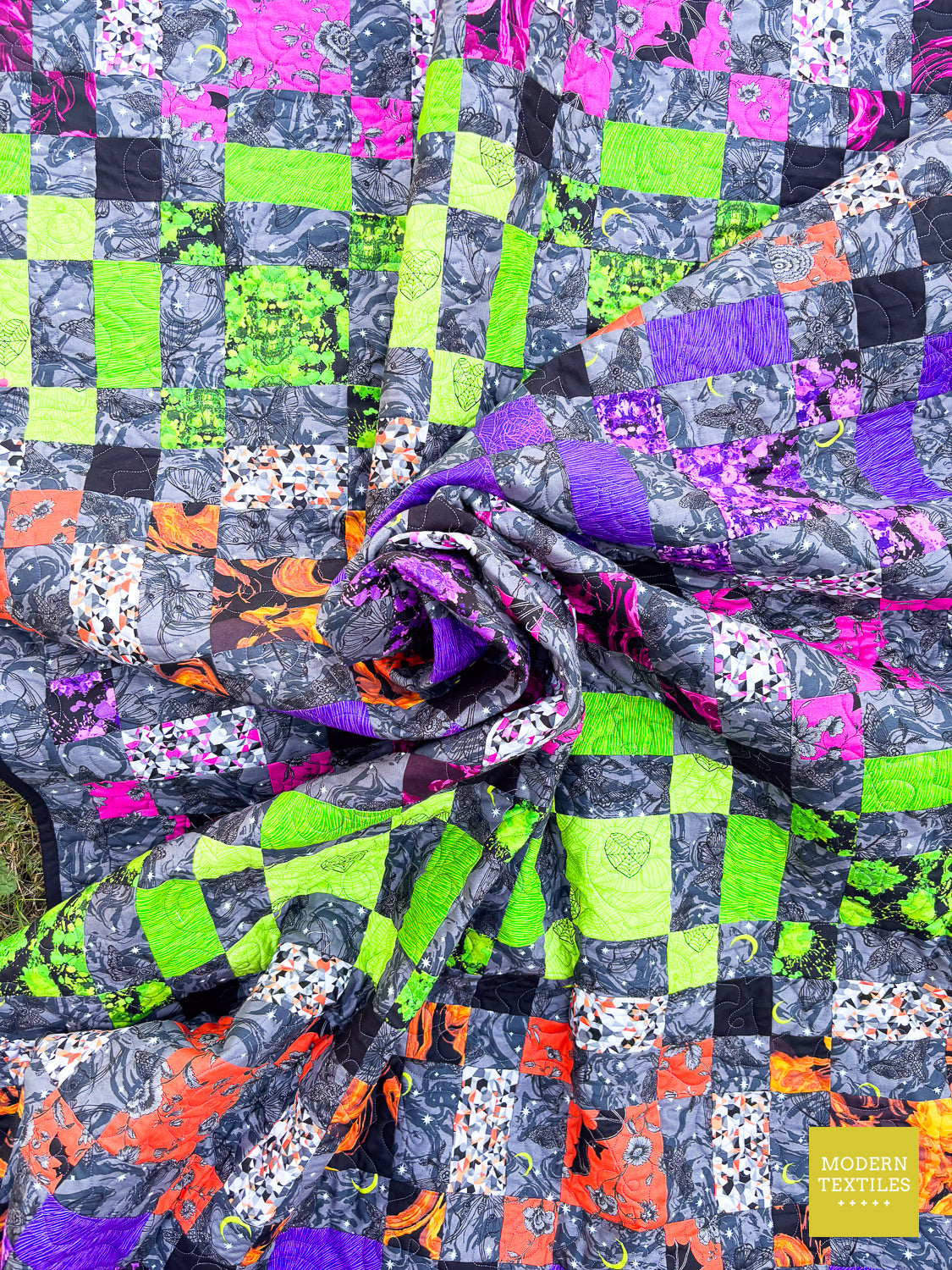 Fat Quarter Color Weave - Throw Quilt