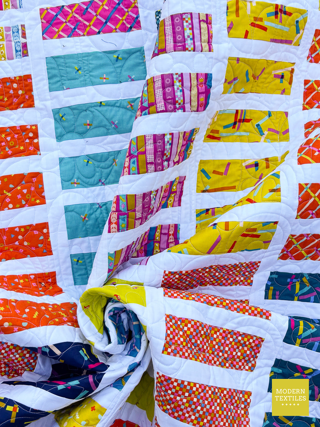 Rolly Stack - Large Throw Quilt