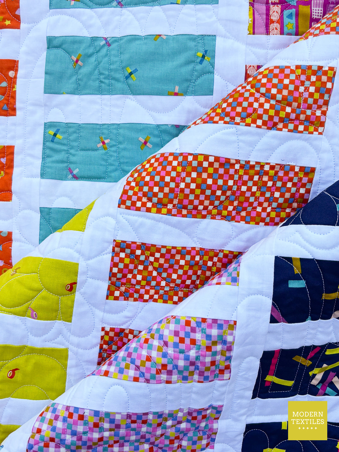 Rolly Stack - Large Throw Quilt