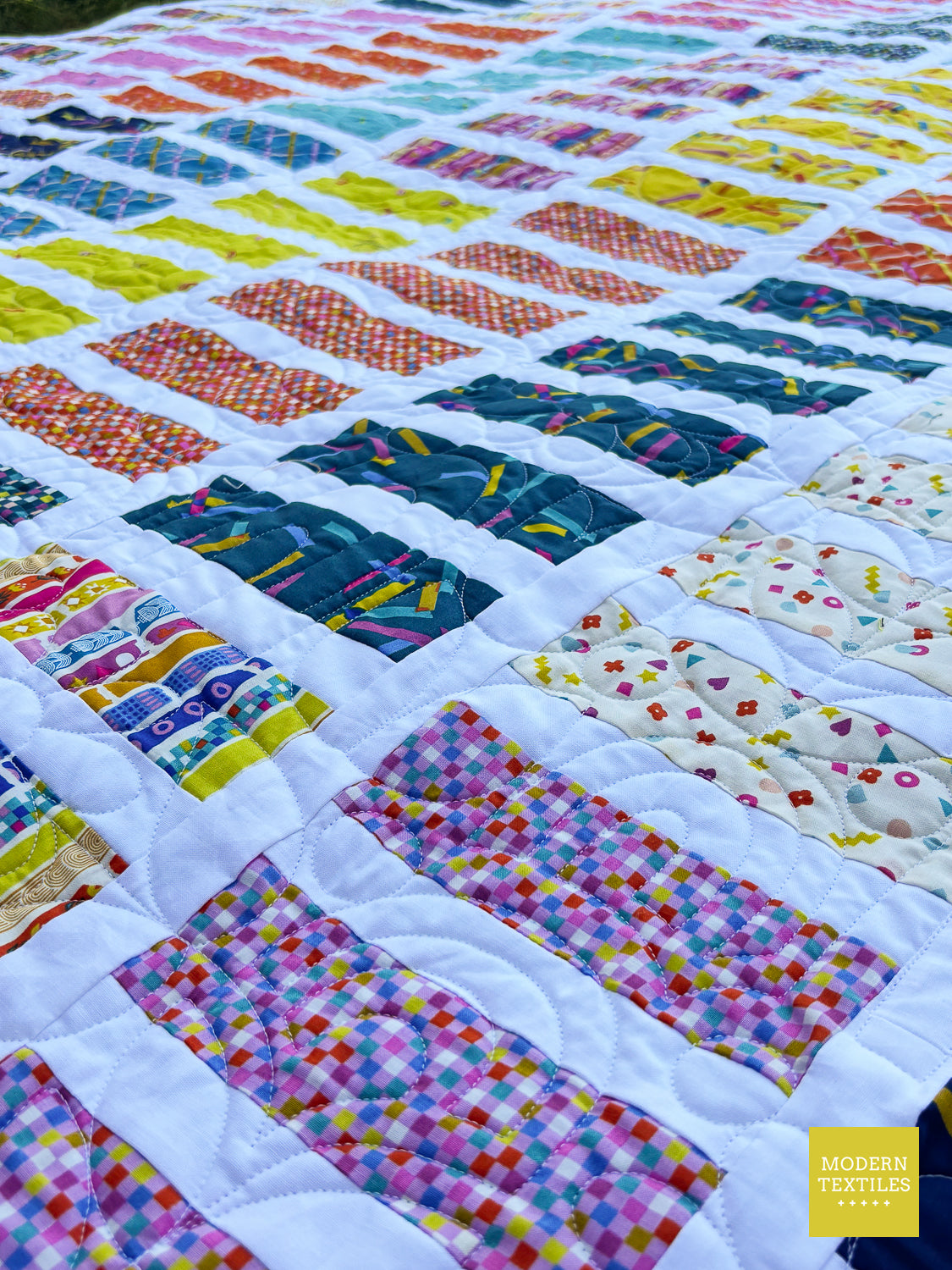Rolly Stack - Large Throw Quilt