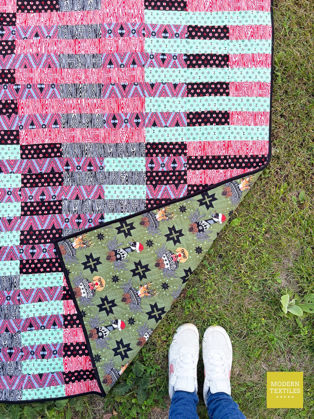 Formation Quilt: Tula Pink Holiday Homies
