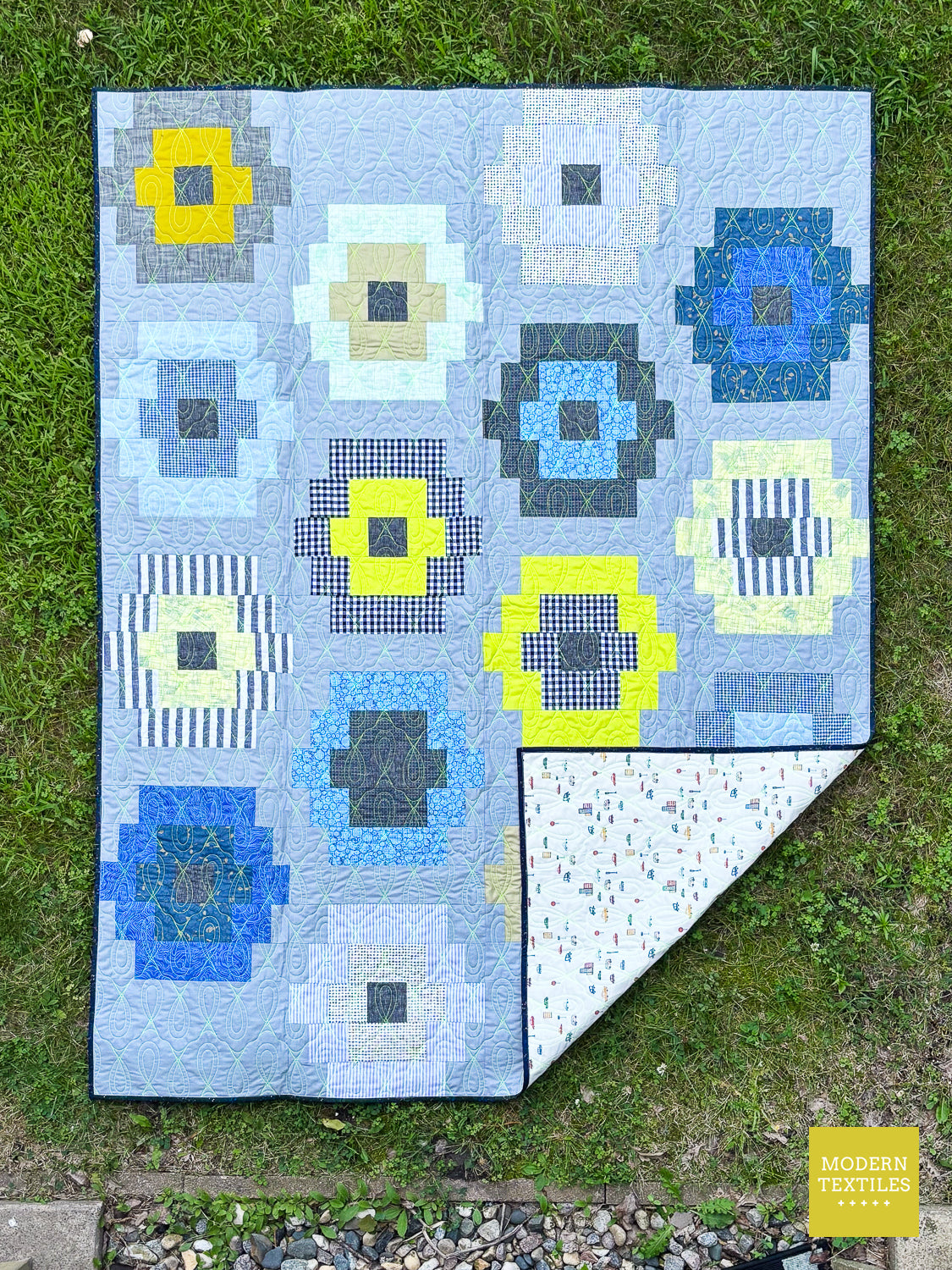 Quilty Beads Throw Quilt – Modern, Colorful & Kid-Friendly