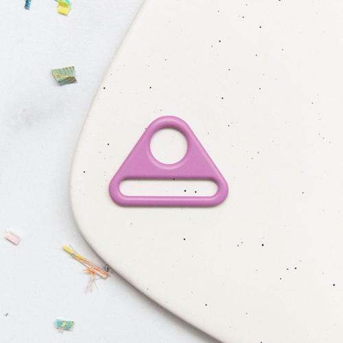 1.5" Triangle Ring - Plum