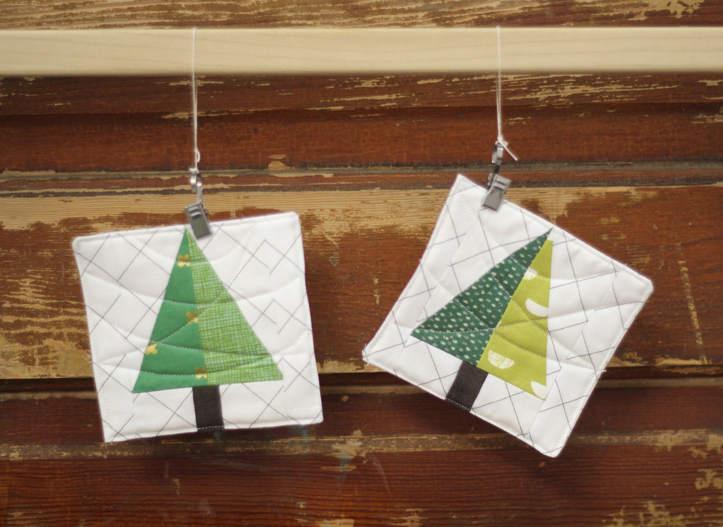 'O Christmas Tree' Table Runner Paper Pattern