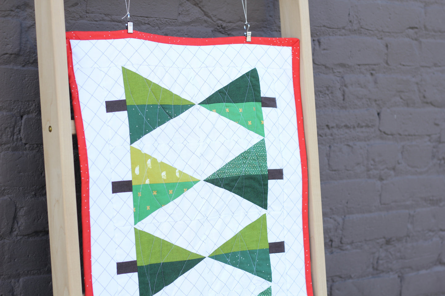 'O Christmas Tree' Table Runner Paper Pattern